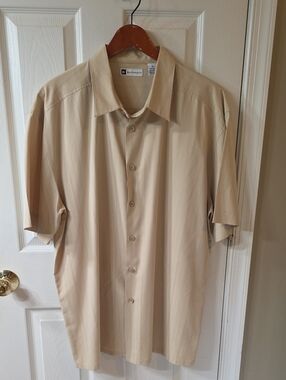 Bachrach Beige Short-Sleeve Button-Down Shirt